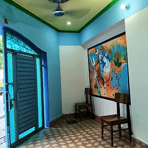 Trinetra Homestay
